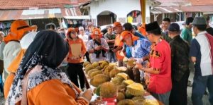 Festival Durian Rejang Lebong dalam Kontroversi: Pengalihan Anggaran Ini Reaksi Tokoh Politik